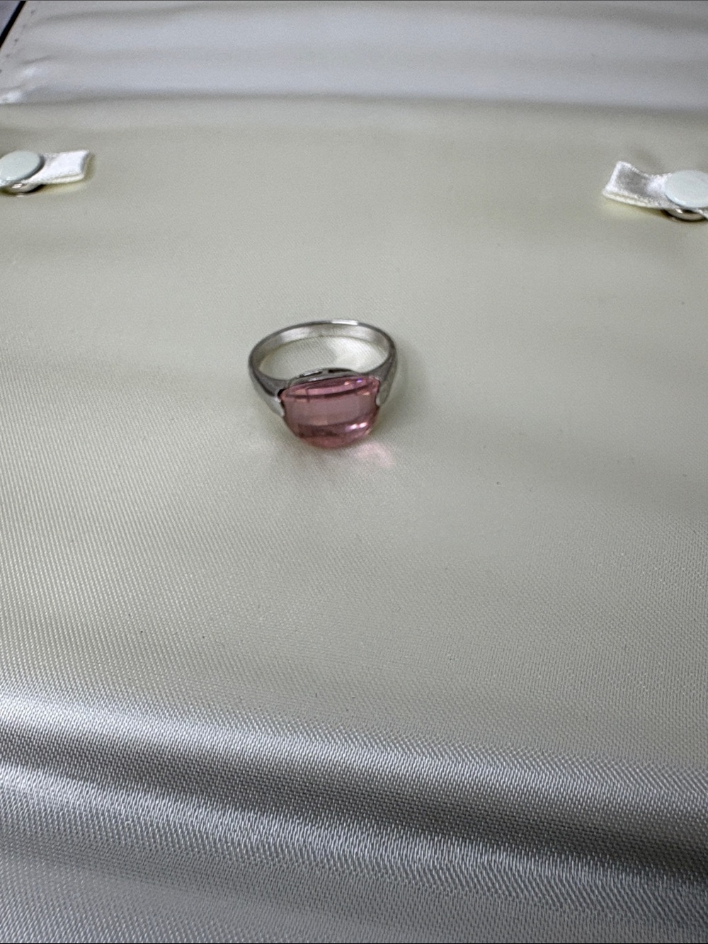 Silver Ring with Pink Glass Stone - Women's Jewelry. Size 8.5